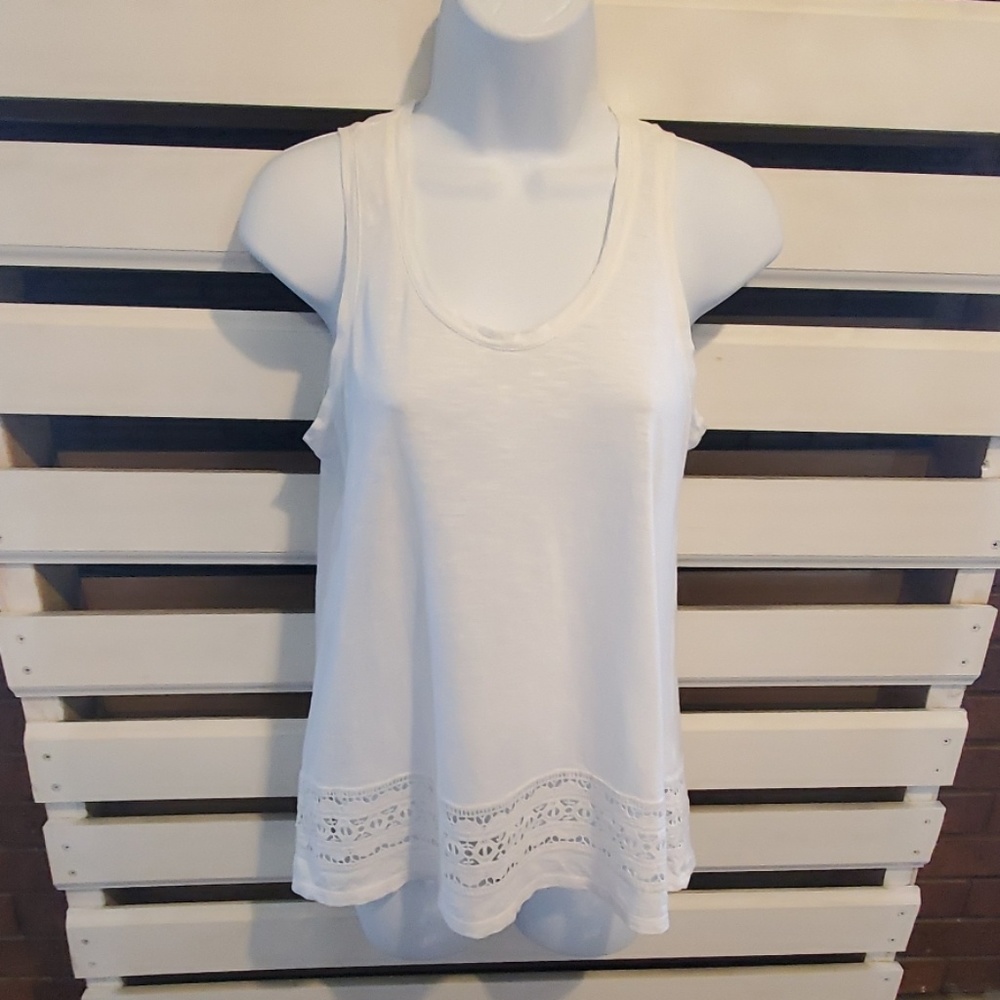 ANN TAYLOR LOFT tank.          #479